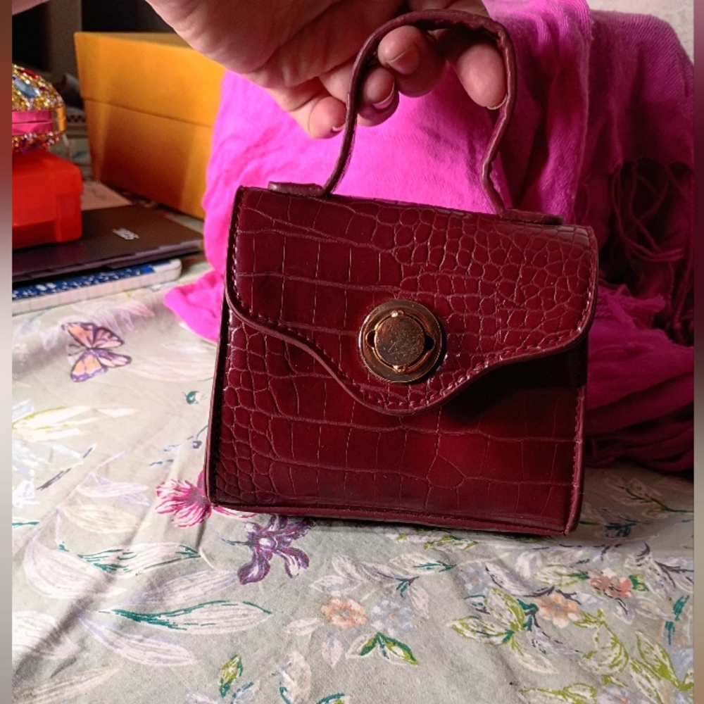 Vintage Burgundy Croc-Embossed Mini Top-Handle Bag with Gold Accent